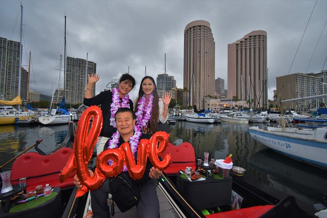 2-Hour Small-Group Gondola Excursion in Waikiki - Magic Island and Diamond Head Views