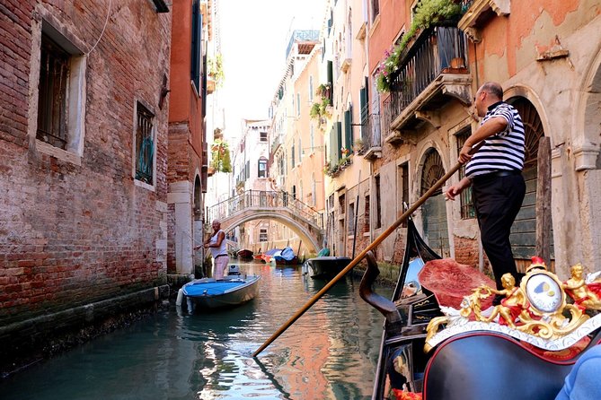 45-Minute or 1-hour Private Gondola Ride from Rialto - The smaller canals are the real reward