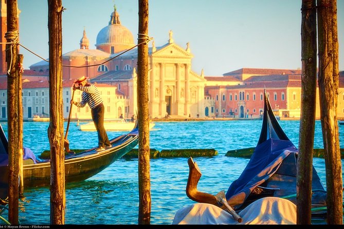 45-Minute or 1-hour Private Gondola Ride from Rialto - Is $337.34 good value?