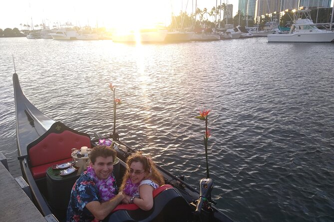Aloha Gondola Cruise with Drinks & Pastries - Using the Hop-On Hop-Off Voucher