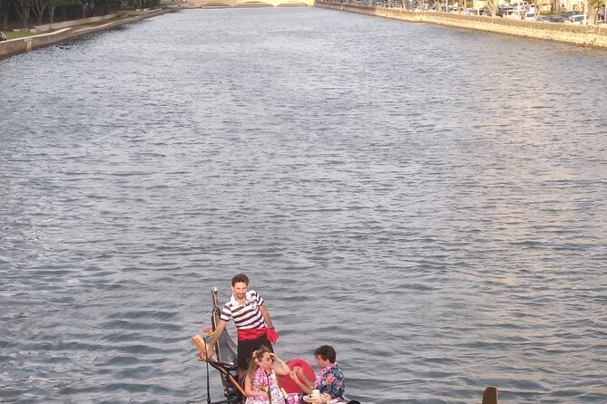 Aloha Gondola Cruise with Drinks & Pastries - Is $128 Per Person a Fair Price?