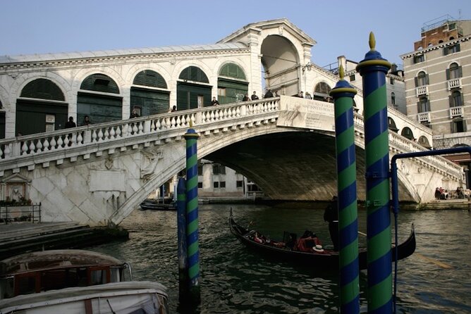 Best of Venice Private Tour: St. Mark's Doge Palace Gondola Ride - Doge’s Palace and the machinery of Venetian power