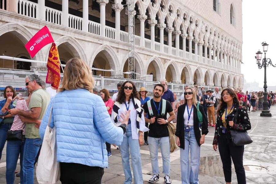 Doge's Palace, St. Mark's & Gondola Ride with Options - Add Rialto for a better feel of everyday Venice