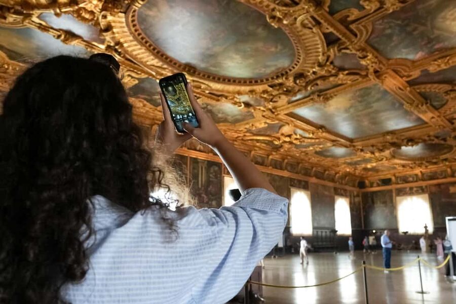 Doge's Palace, St. Mark's & Gondola Ride with Options - Who should book this Venice combination tour?