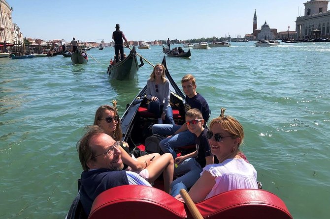 Gondola Ride and St Mark's Basilica Tour - The 30-minute gondola ride