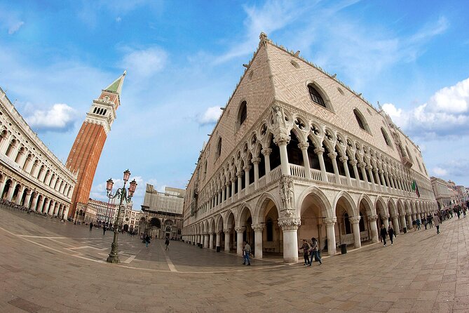 Gondola Ride & Doge's Palace Guided Tour in Venice - Two classic Venice experiences in one afternoon