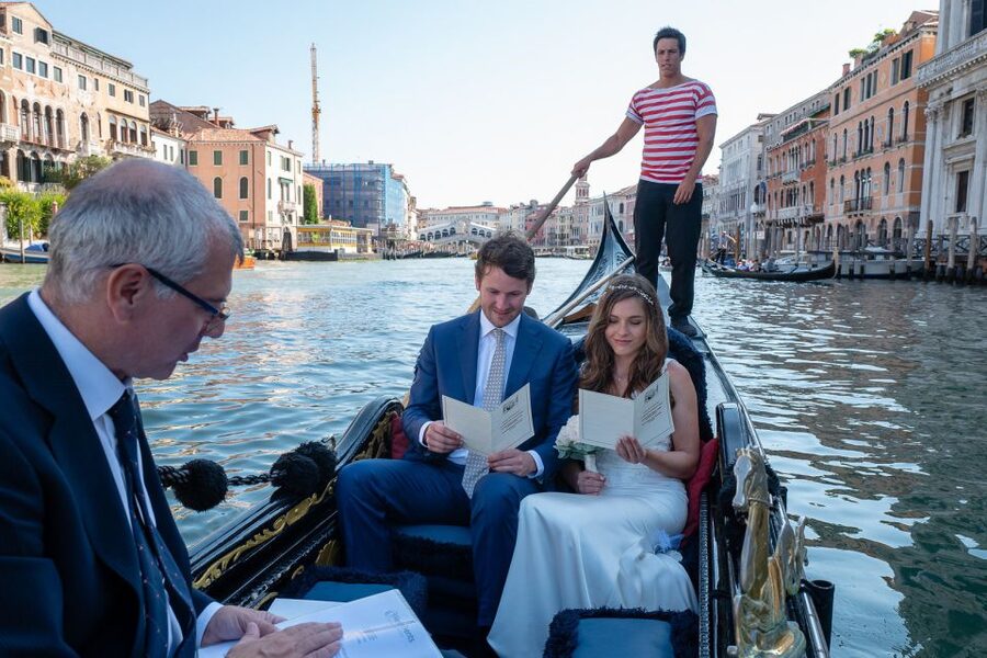 Grand Canal: Renew Your Wedding Vows on a Venetian Gondola - The gondola route through Venice