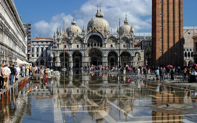 Grand Venice: Luxury Shore Excursion with Gondola from Ravenna - Key points to know before booking