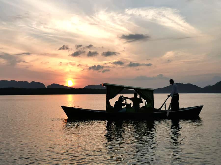 Ko Lanta: Sunrise Gondola Boat Ride with Breakfast - Price, comfort, and practical value
