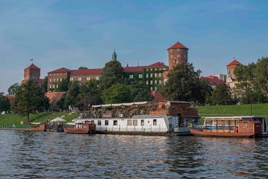 Krakow: Private Traditional Gondola Cruise - Key points to know before booking