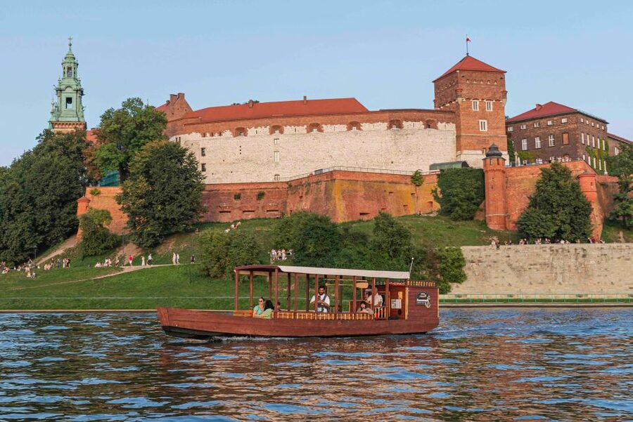 Krakow: Private Traditional Gondola Cruise - Timing, comfort, and the practical details