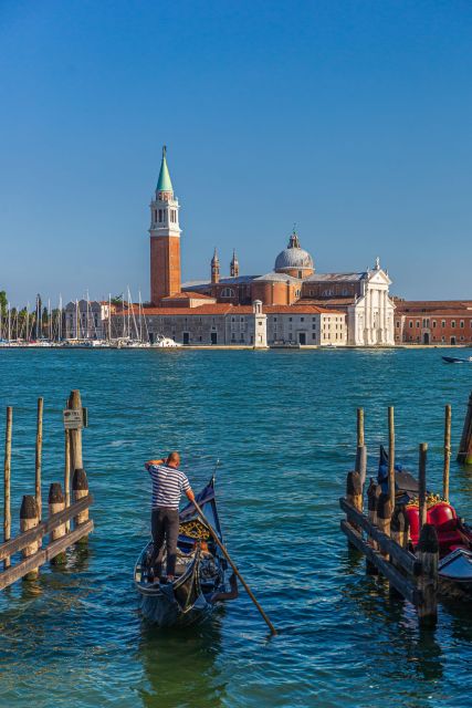 Land and Lagoon - Walking Tour and Gondola Ride - Starting with Venice on foot