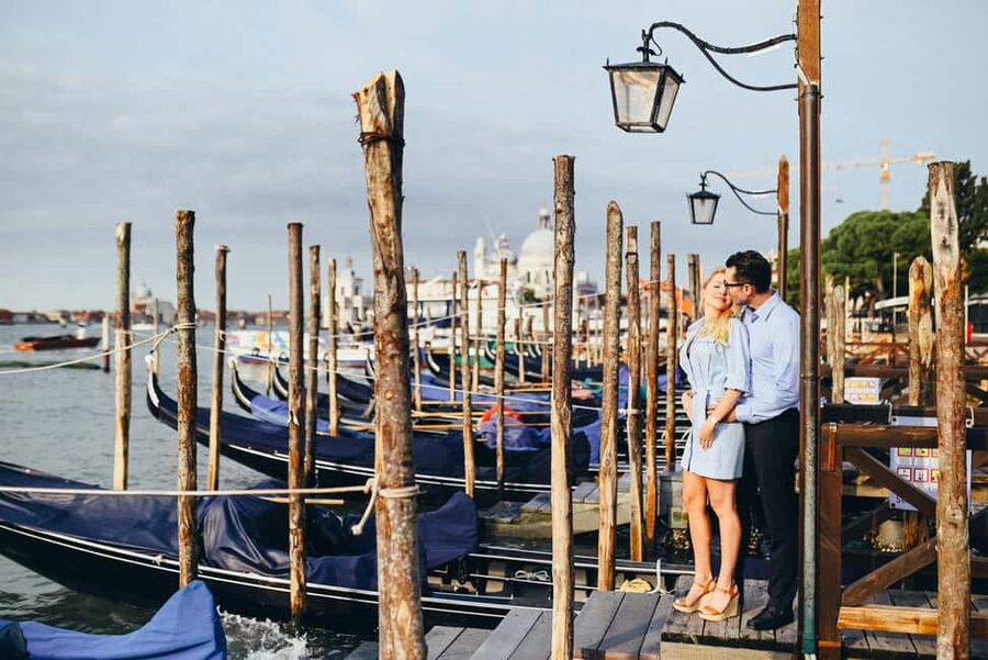 LAND & GONDOLA PHOTOSHOOTING - Vincenzo’s Role Behind the Camera