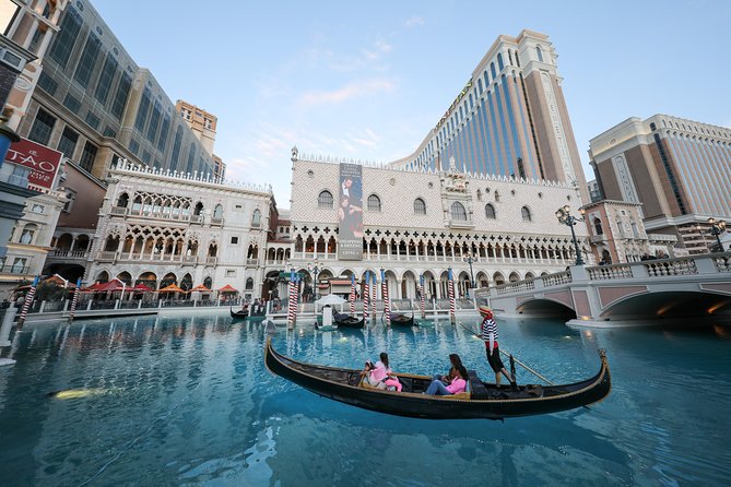 Las Vegas Super Saver: Madame Tussauds with Gondola Boat Ride - Who will enjoy this combo most