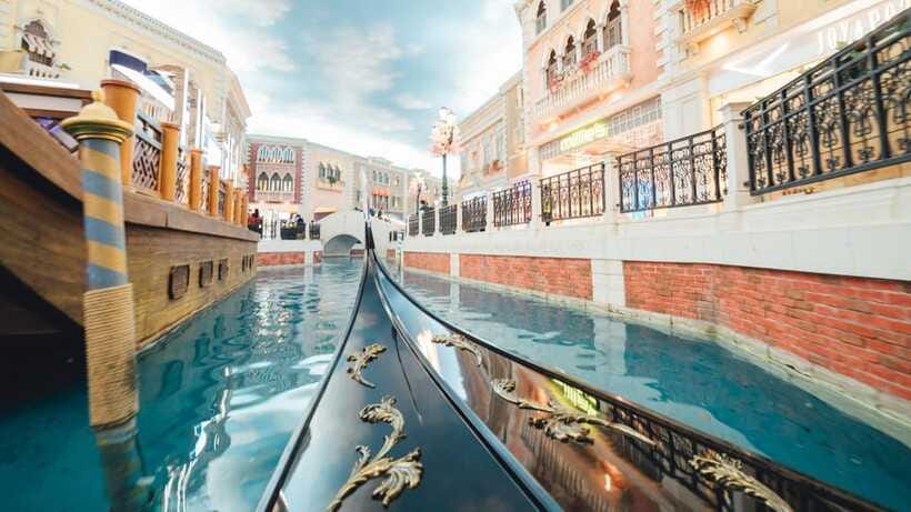 Macau: Venetian-Style Gondola Ride - Is the Venetian gondola ride worth booking?