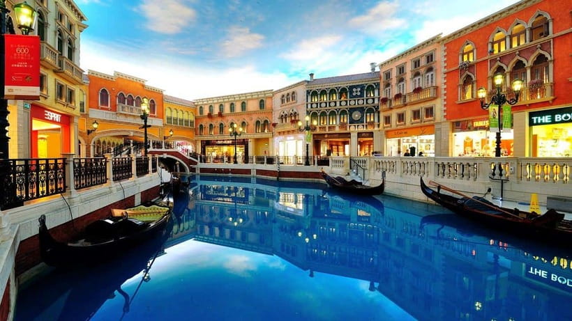 Macau: Venetian-Style Gondola Ride - What happens from redemption to boarding