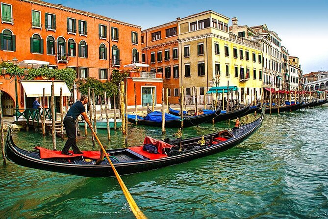 Magical Gondola Journey: Explore Venice's Grand Canal in Style! - What the shared format means