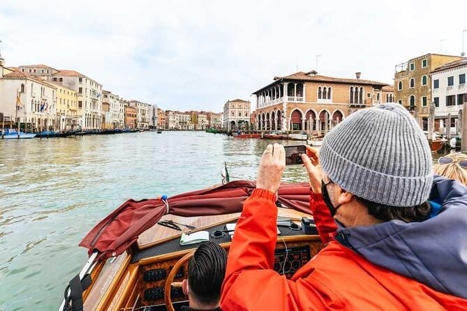 Magical Gondola Journey: Explore Venice's Grand Canal in Style! - How to plan your meeting and boarding