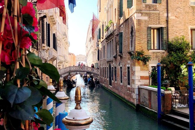 Morning Walking Tour of Venice with Gondola Ride - The gondola ride: beautiful, shared, and quiet