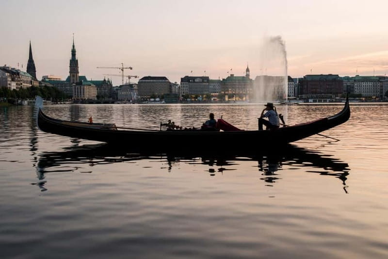 Private Alster Lake romantic Tour in a Real Venetian Gondola - Is $102 per person good value?