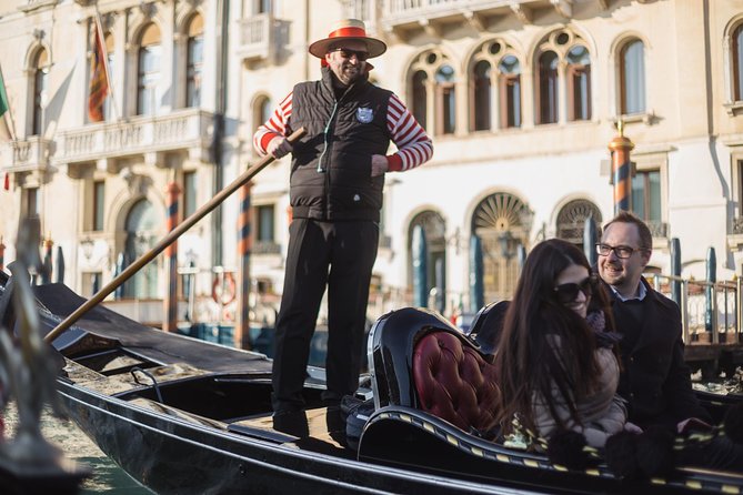 Private Crafted Gondola Ride on the Grand Canal - Who should book this experience?