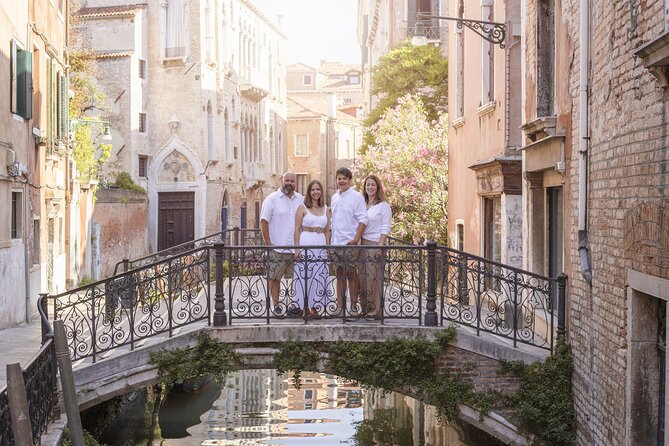 Private Gondola Ride and Photoshoot - Is $214.49 per person good value?