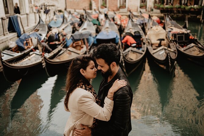 Private Gondola Ride with Professional Photographer in Venice - Is $446.25 good value?
