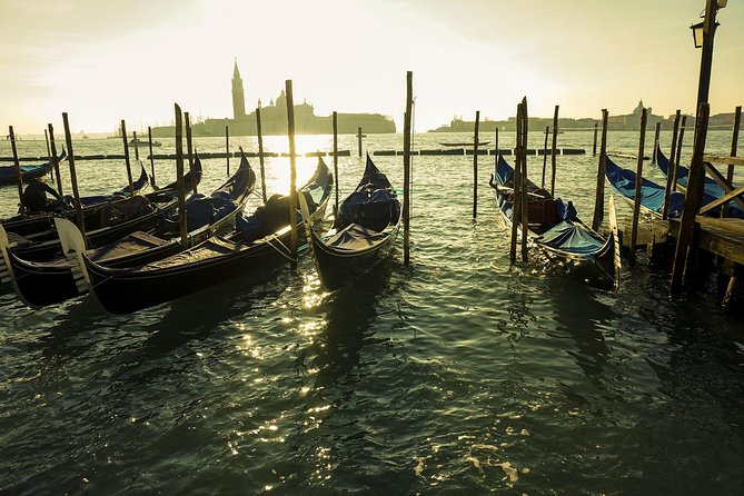 Private Gondola Serenade with Music - Why live music changes the experience