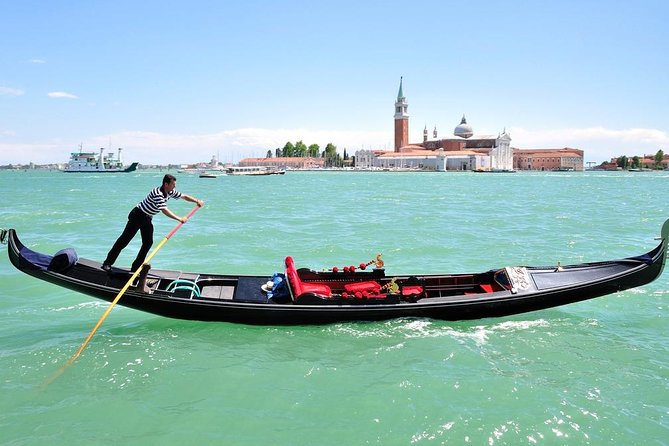 Private Gondola Tour - The gondolier makes the difference