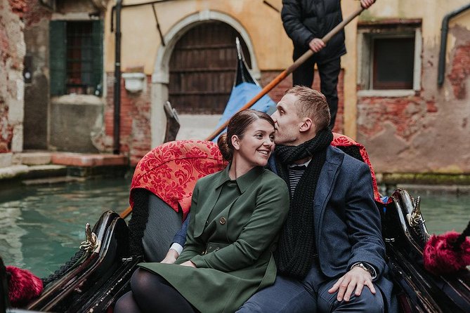 Private Photo Shoot in Venice with Gondola Ride - Why this combines Venice sightseeing with a real photo session