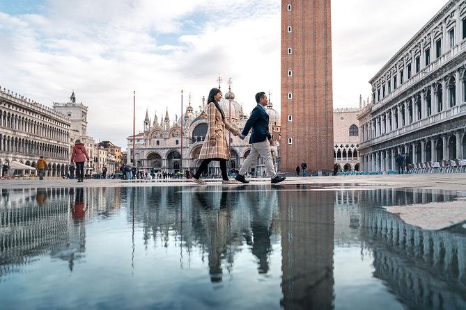 Private Photo Shoot in Venice with Gondola Ride - The 30-minute gondola ride