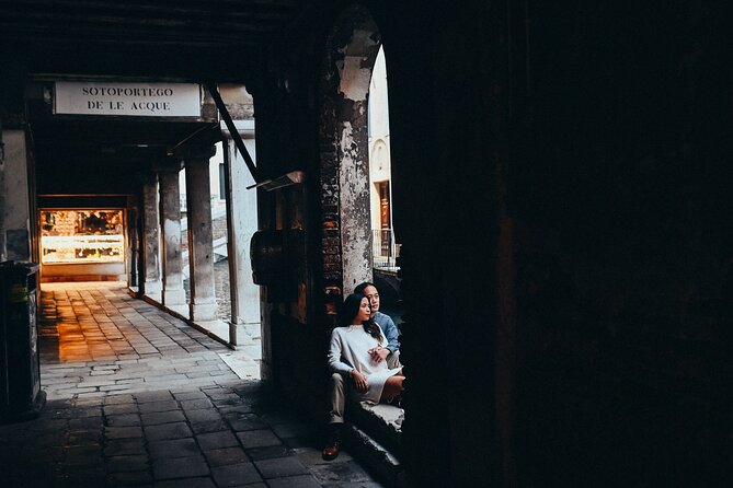 Private Photo Shoot in Venice with Gondola Ride Included - How much value do you get for $435.43?