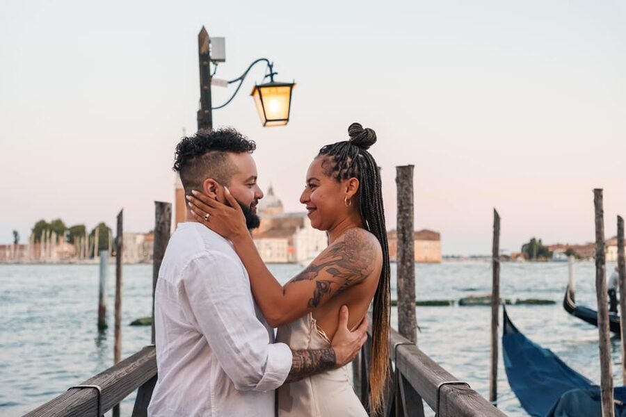 Private Photoshoot of Your Gondola Ride in Venice - Is $368.18 good value?