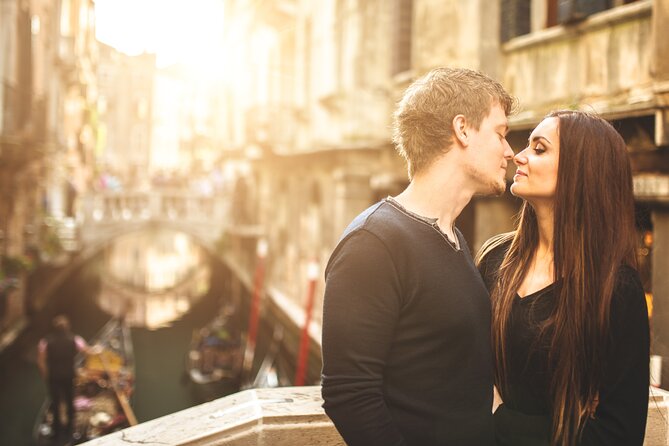 Private Photoshoot on Personal Gondola in Venice - What you receive after the session