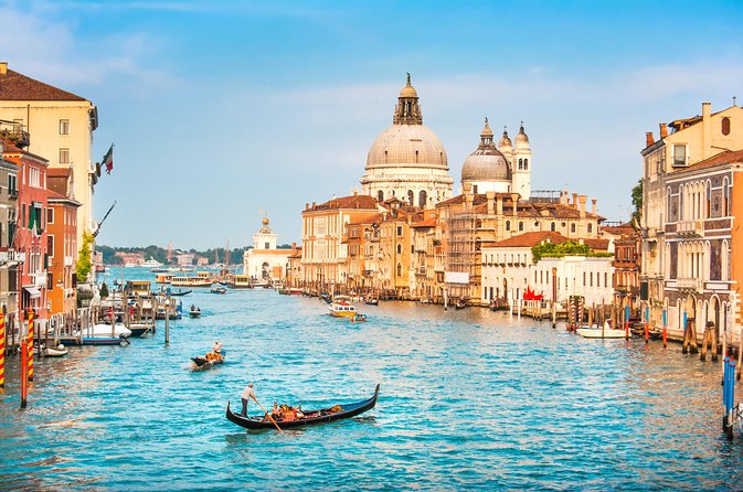 Private Tour: Venice Gondola Ride with Serenade - How good is the serenade?