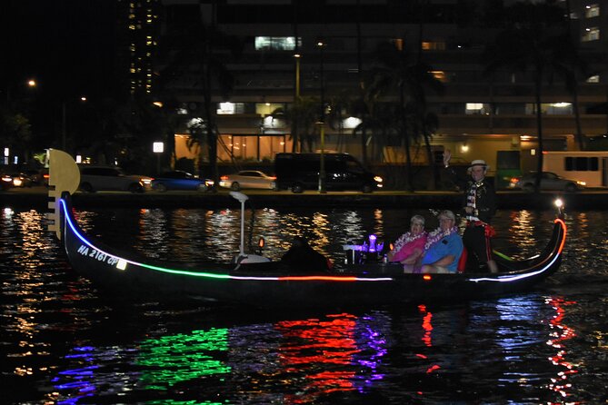 Private Valentine's cruise on a Gondola in waikiki - Why sunset departures are worth considering