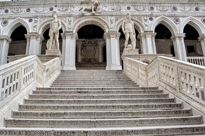 Private Venice City Tour and Gondola Ride - Is $332.34 per person a fair price?