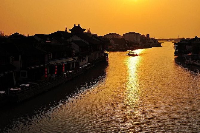 Private Zhujiajiao Ancient Town and Harmony Garden Day Tour with Gondola Ride - Practical details before you reserve