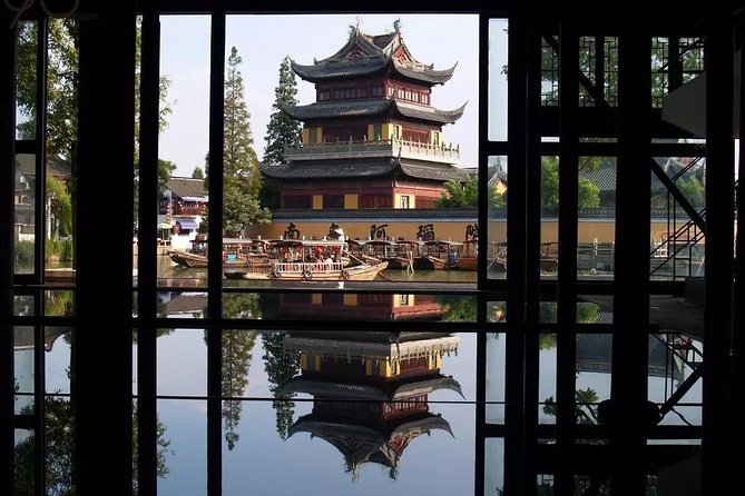 Private Zhujiajiao Ancient Town and Harmony Garden Day Tour with Gondola Ride - Harmony Garden and its private collection