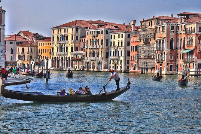 Public tour: Doge's Palace with St. Mark's Basilica & Gondolas - Who should book this Venice tour?