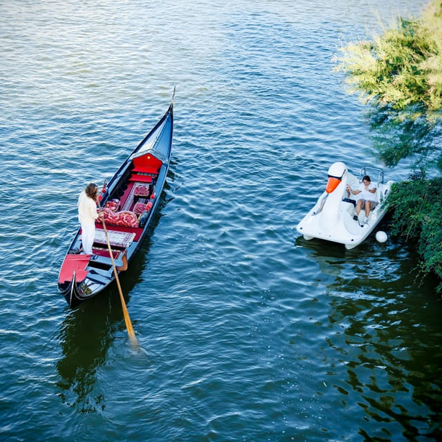 Roma: The one and only Roma Gondola tours on the lake! - Key points to know before booking