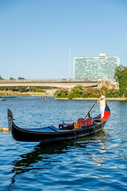 Roma: The one and only Roma Gondola tours on the lake! - What to expect from the boat ride itself