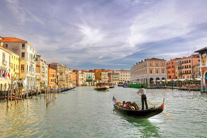 Romantic Venice: 30 Minute Gondola Ride with Serenade - Timing, duration, and the value of $66.16