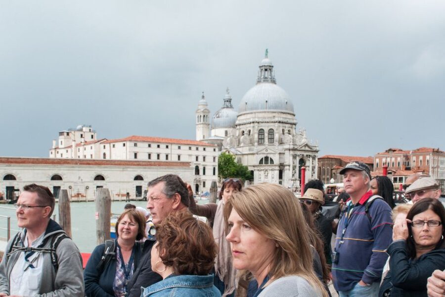 Secret Venice & Gondola Tour - Starting beside the Royal Gardens