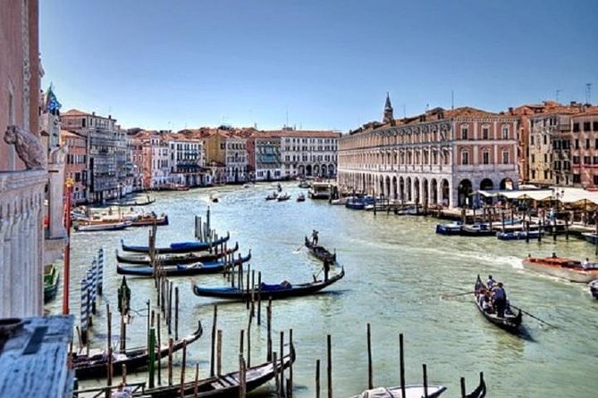 Skip-the-Line Venice Private Tour Including St Mark Doges Palace & Gondola Ride - The gondola ride adds the right ending