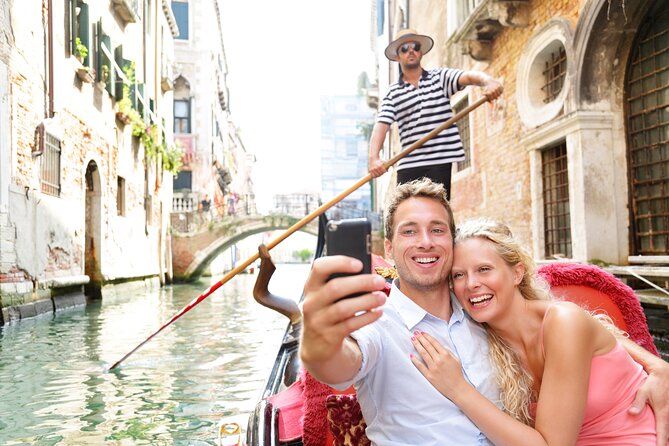 St. Mark’s Basilica Guided Tour with Venice Canals Gondola Ride - The Bridge of Sighs from below