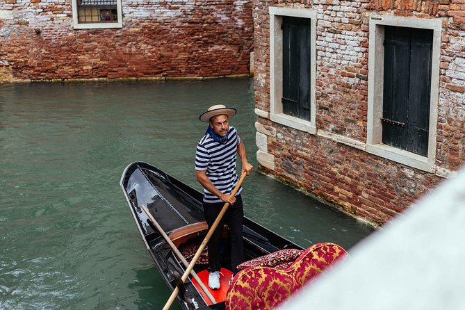 The Best of Venice: San Marco Highlights & Gondola Ride - Local lanes and a more personal Venice
