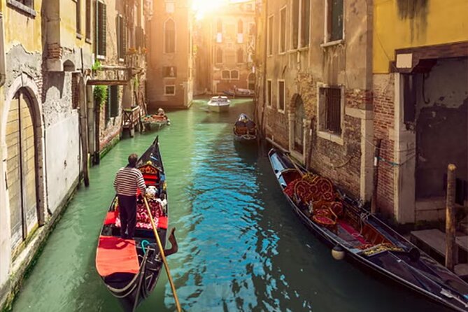 Tour Enchanting Venice Majestic City Walk and Gondola Ride - Starting at St. Mark’s Square at 3:00 pm