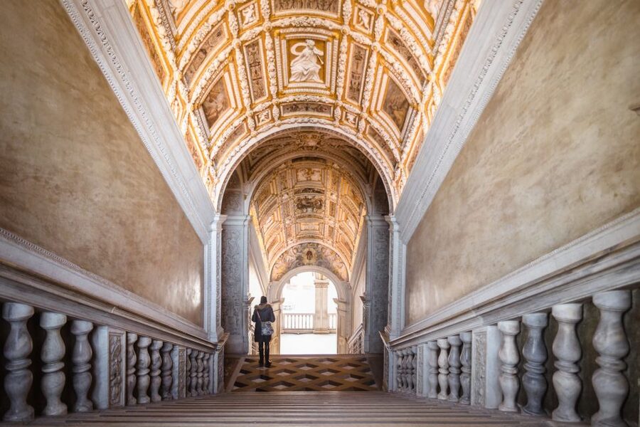 Tour of Doge's Palace and Gondola Ride - The Gondola Gallery and the craft behind the boat