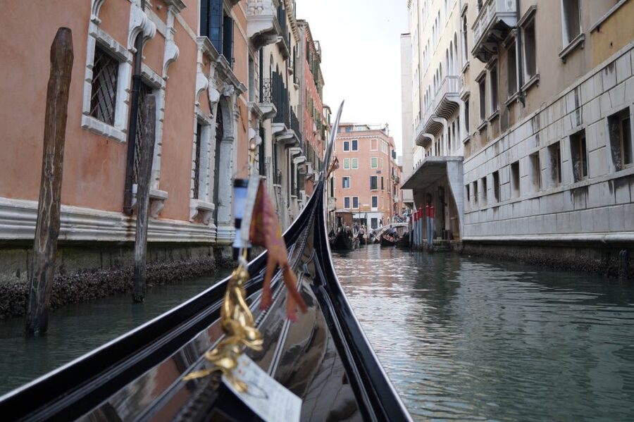 Tour of Doge's Palace and Gondola Ride - A 30-minute ride toward the Grand Canal